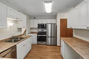 1381 Easter Ln, Eagan, MN 55123 - Photo 11