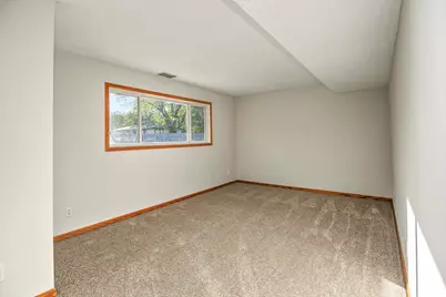 1381 Easter Lane, Eagan, MN 55123 - Photo 5