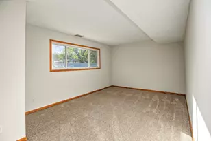 1381 Easter Ln, Eagan, MN 55123 - Photo 5