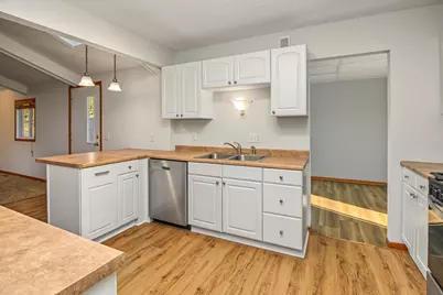 1381 Easter Lane, Eagan, MN 55123 - Photo 9