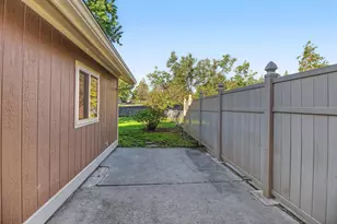 1381 Easter Ln, Eagan, MN 55123 - Photo 29