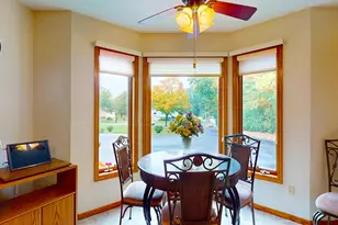 1009 River Terrace Dr, Bloomington, MN 55431 - Photo 27