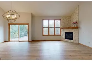 1009 River Terrace Dr, Bloomington, MN 55431 - Photo 15