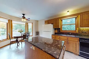 1009 River Terrace Dr, Bloomington, MN 55431 - Photo 27