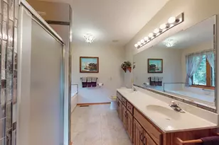 1009 River Terrace Dr, Bloomington, MN 55431 - Photo 37