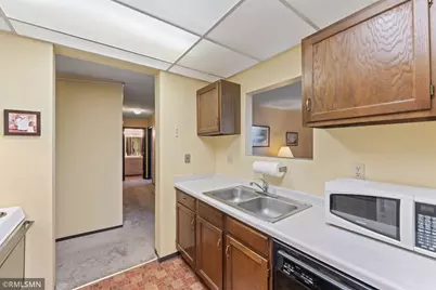 1181 Edgcumbe Road #1005, Saint Paul, MN 55105 - Photo 9