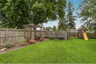 181 E 7th Street, Zumbrota, MN 55992 - Photo 3