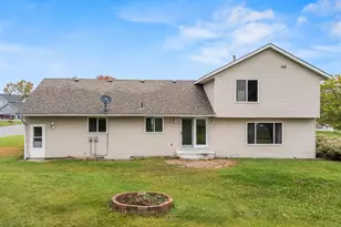 400 Durango Dr, Roberts, WI 54023 - Photo 33