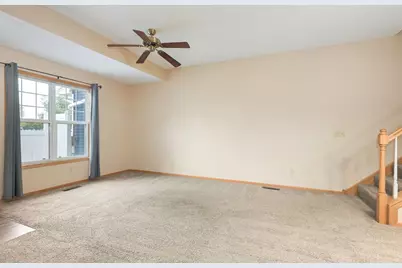 450 Hickory Lane, Oakdale, MN 55128 - Photo 5