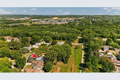 422 Chalet Drive NW, Rochester, MN 55901 - Photo 9