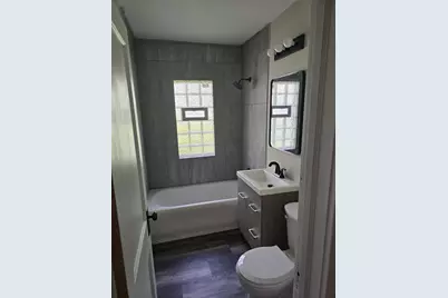 749 Geranium Avenue E, Saint Paul, MN 55106 - Photo 3