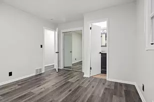 7225 Major Ave N, Brooklyn Center, MN 55429 - Photo 17