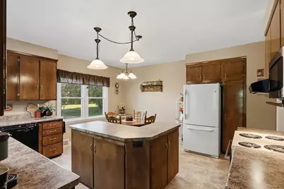 707 7th Street N, Virginia, MN 55792 - Photo 5