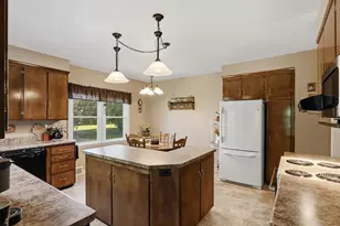 707 7th St N, Virginia, MN 55792 - Photo 5