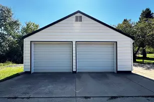 707 7th St N, Virginia, MN 55792 - Photo 29