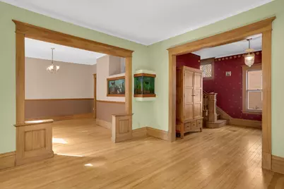 207 W 34th Street, Minneapolis, MN 55408 - Photo 11