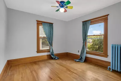 207 W 34th Street, Minneapolis, MN 55408 - Photo 21