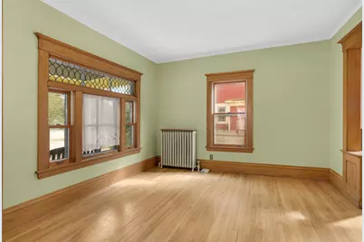 207 W 34th Street, Minneapolis, MN 55408 - Photo 9