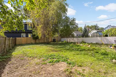 207 W 34th Street, Minneapolis, MN 55408 - Photo 39