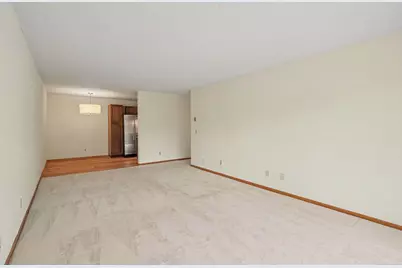 205 Barry Avenue S #207, Wayzata, MN 55391 - Photo 3