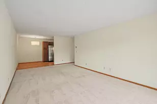 205 Barry Ave S, Wayzata, MN 55391 - Photo 3
