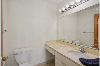 205 Barry Avenue S #207, Wayzata, MN 55391 - Photo 13