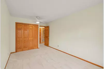 205 Barry Avenue S #207, Wayzata, MN 55391 - Photo 11