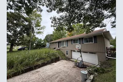 814 Meyer Street N, Maplewood, MN 55119 - Photo 1
