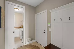 6292 Montee Dr, Eden Prairie, MN 55344 - Photo 23