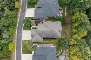 6292 Montee Dr, Eden Prairie, MN 55344 - Photo 41