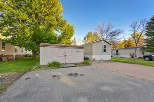 605 E Shakespeare Ave E, Mankato, MN 56001 - Photo 1