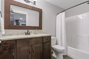 4716 Fairhills Rd W, Minnetonka, MN 55345 - Photo 67