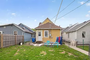 562 W 4th St, Winona, MN 55987 - Photo 5