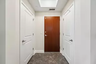 100 3rd Ave S, Minneapolis, MN 55401 - Photo 15