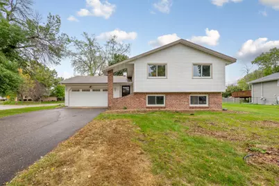 8101 Ewing Avenue N, Brooklyn Park, MN 55443 - Photo 3
