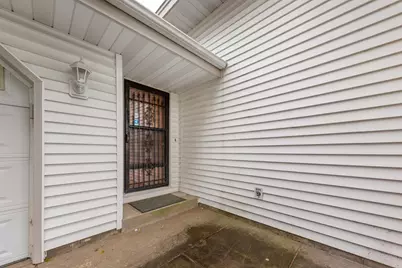 8101 Ewing Avenue N, Brooklyn Park, MN 55443 - Photo 5