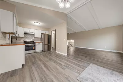 8101 Ewing Avenue N, Brooklyn Park, MN 55443 - Photo 17