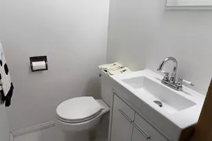 6447 Westchester Cir, Golden Valley, MN 55427 - Photo 23