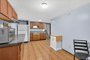 28 Sterling St N, Maplewood, MN 55119 - Photo 27