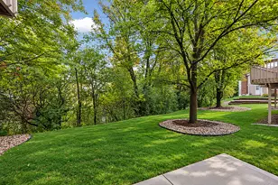 9751 Brighton Ln, Eden Prairie, MN 55347 - Photo 21