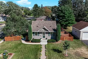 8201 Stevens Ave S, Bloomington, MN 55420 - Photo 5