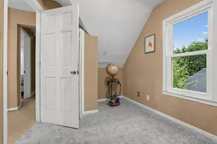 872 Lawson Ave E, Saint Paul, MN 55106 - Photo 9