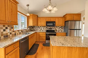608 Colodoro Ln, Eagle Lake, MN 56024 - Photo 9