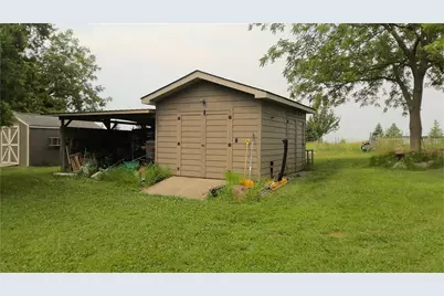 21899 Douglas Avenue, Albert Lea, MN 56007 - Photo 3