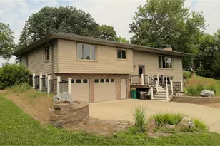 21899 Douglas Ave, Albert Lea, MN 56007 - Photo 1