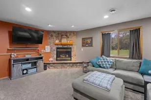 9711 Woodcrest Ct, Monticello, MN 55362 - Photo 19