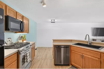 4913 Grenwich Avenue N, Oakdale, MN 55128 - Photo 13