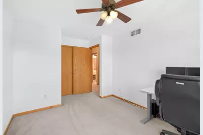 4913 Grenwich Avenue N, Oakdale, MN 55128 - Photo 15