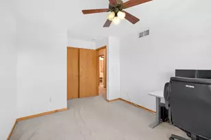 4913 Grenwich Ave N, Oakdale, MN 55128 - Photo 15