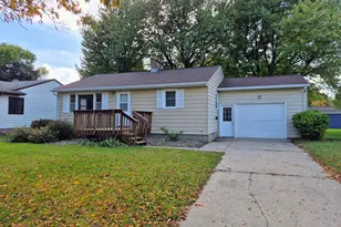 2936 Queen Ave, Slayton, MN 56172 - Photo 1
